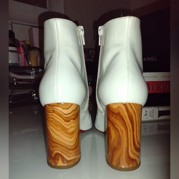 ON HOLD ♡ Christian Louboutin Hilconico 85 White Patent Leather Boots 39.5 - Picture 11 of 16